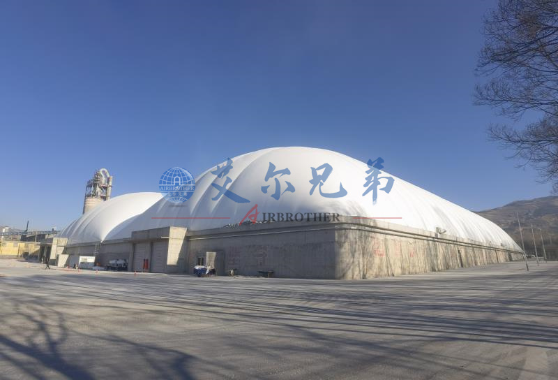 青海西宁13000平异型连体气膜仓库